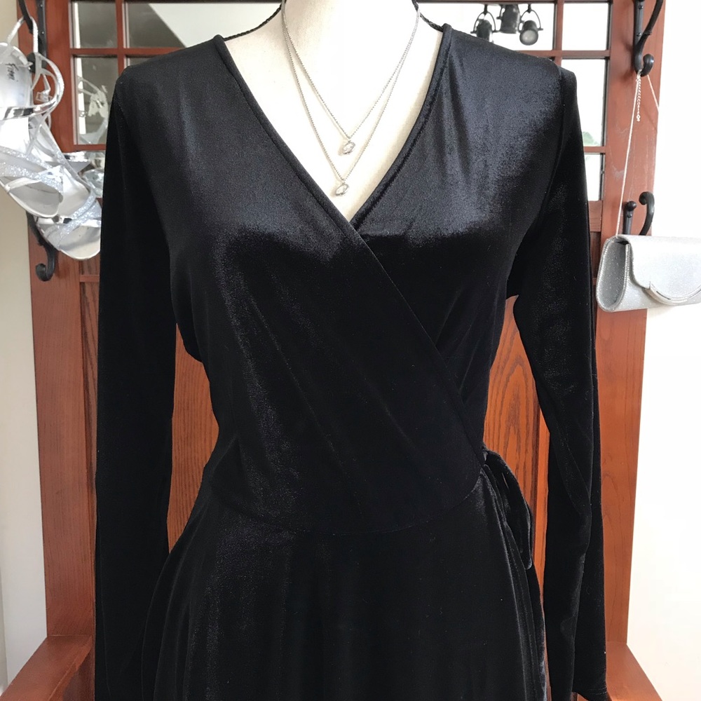 Long Sleeve Velvet Wrap Dress - Picture 3 of 7